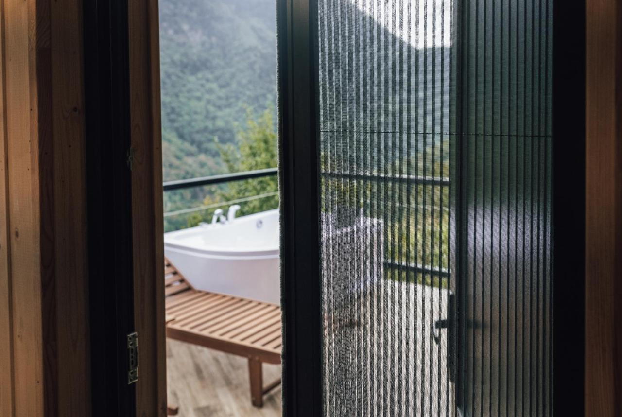 Unique Boutique Hotel Near Batumi Zeda Chkhutuneti Exteriör bild